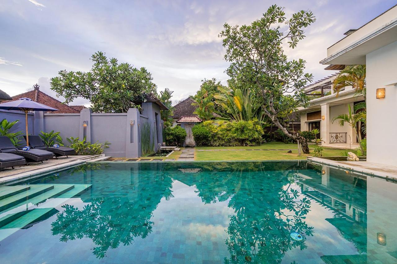 Bali Villa Lotus เซมินยัค ภายนอก รูปภาพ
