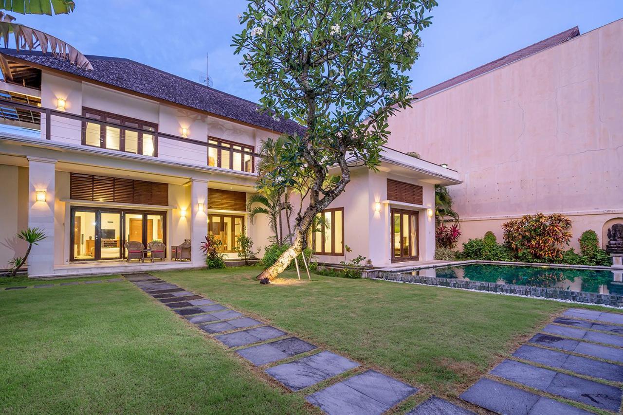 Bali Villa Lotus เซมินยัค ภายนอก รูปภาพ
