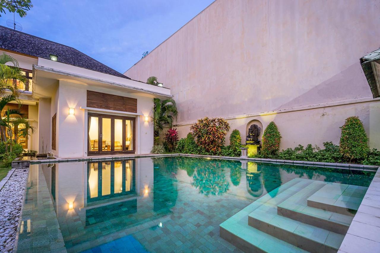 Bali Villa Lotus เซมินยัค ภายนอก รูปภาพ