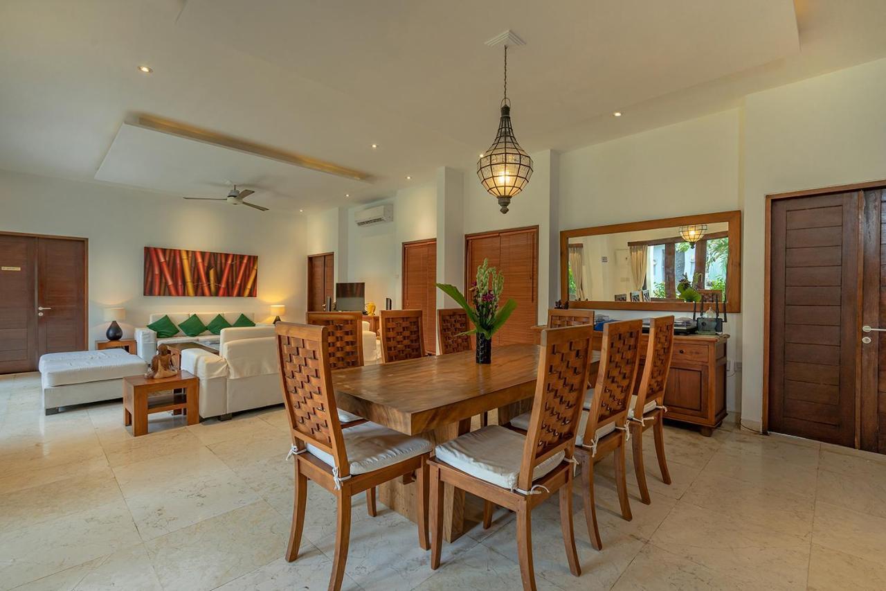 Bali Villa Lotus เซมินยัค ภายนอก รูปภาพ