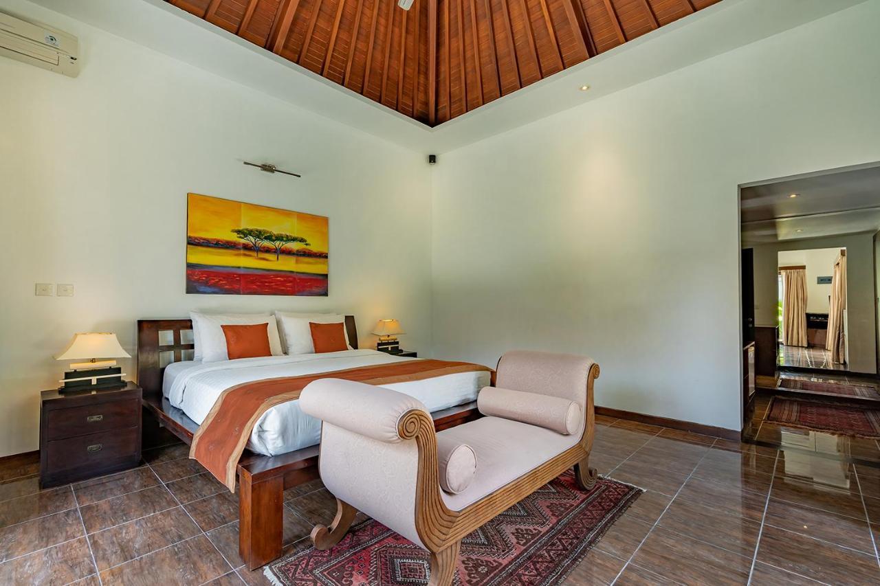 Bali Villa Lotus เซมินยัค ภายนอก รูปภาพ