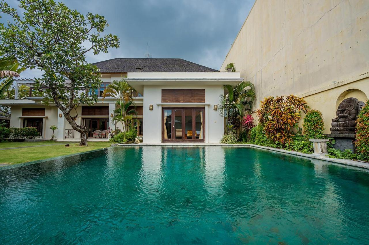 Bali Villa Lotus เซมินยัค ภายนอก รูปภาพ