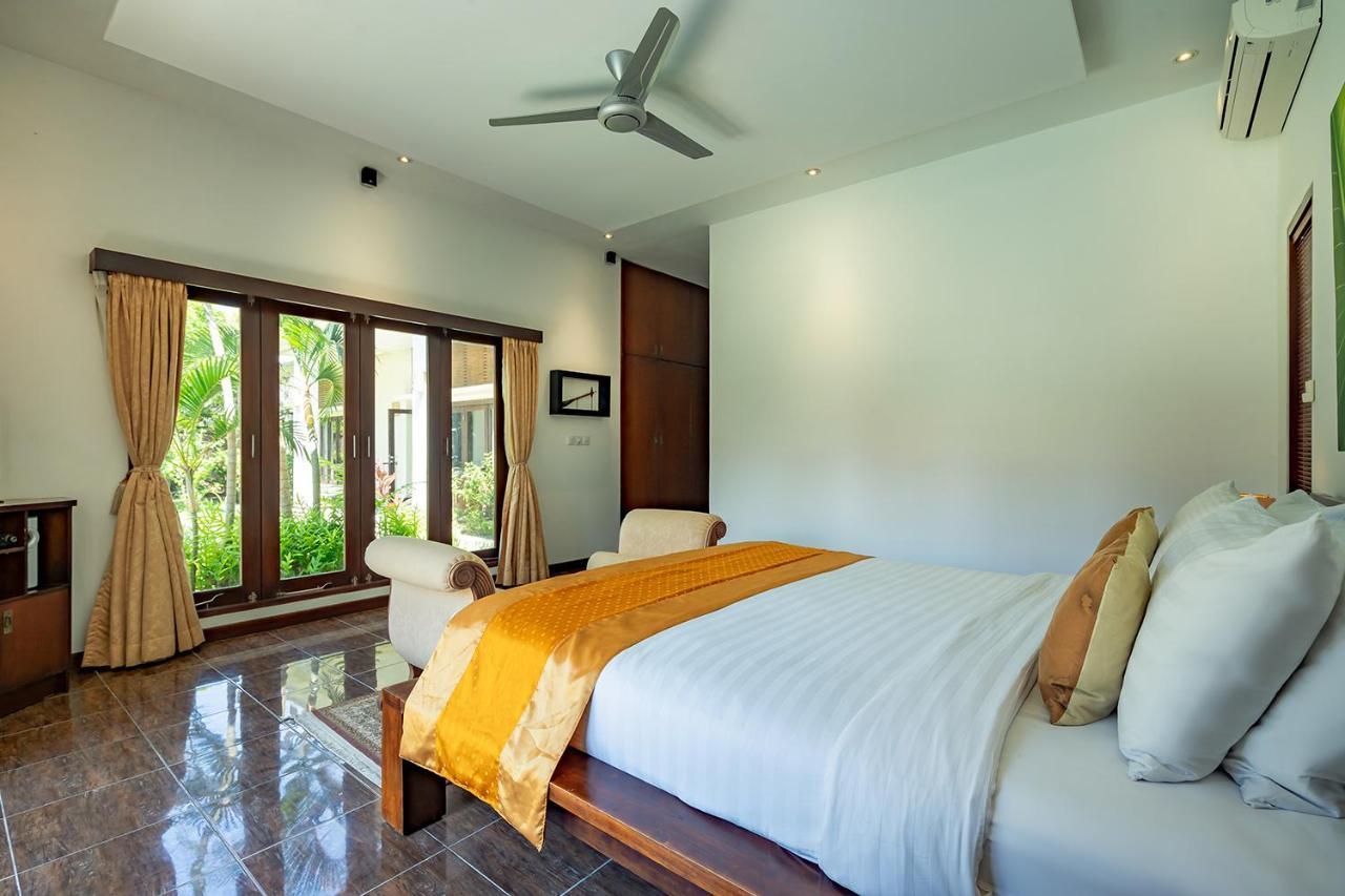 Bali Villa Lotus เซมินยัค ภายนอก รูปภาพ